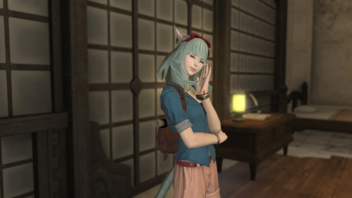 Character with Facewear equipped in Final Fantasy XIV